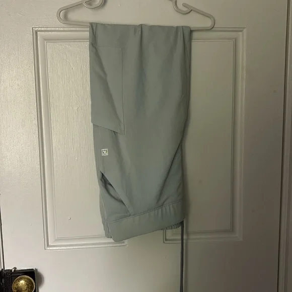 ReSurge Scrub Set - Picture 2 of 2